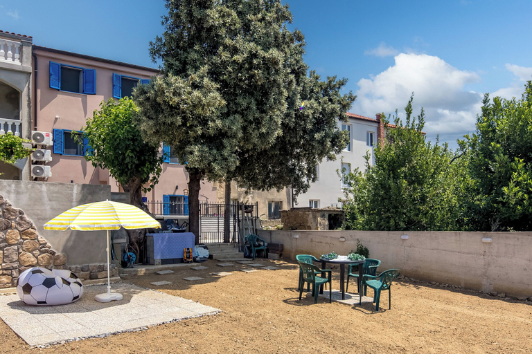 Outdoor dining 5, Harmony House Vito With Lovely Terrace - Happy Rentals, Lopar/Supetarska Draga