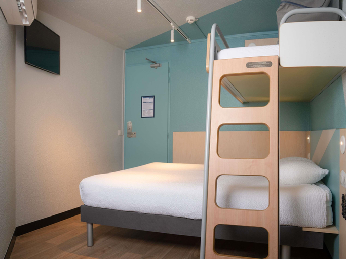 Bedroom 5, ibis budget Perigueux, Dordogne