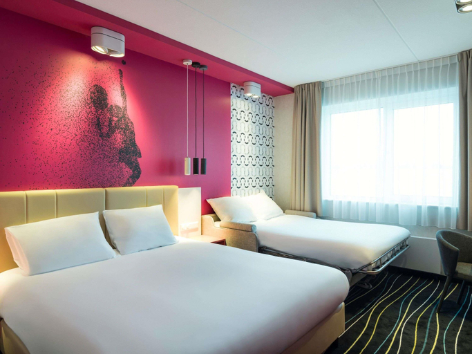 Bedroom 3, ibis Styles Haarlem City, Bloemendaal