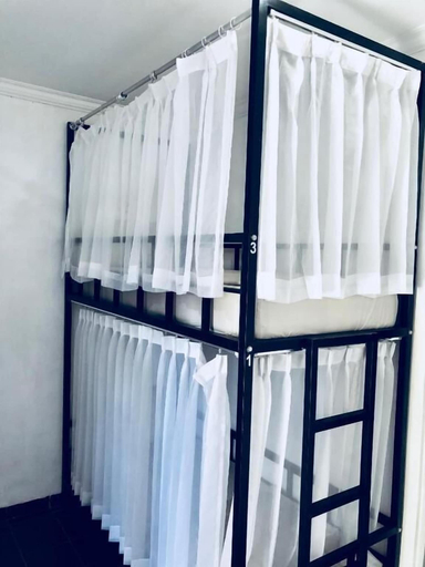 Interior, Inn Between Hostel, Gianyar