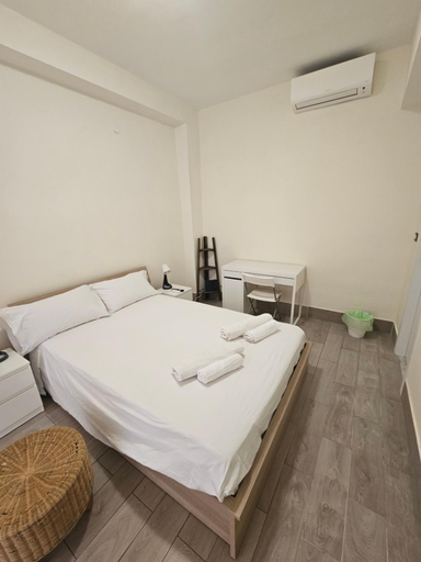 Bedroom 2, B&B PARCO 2 GIUGNO, Bari