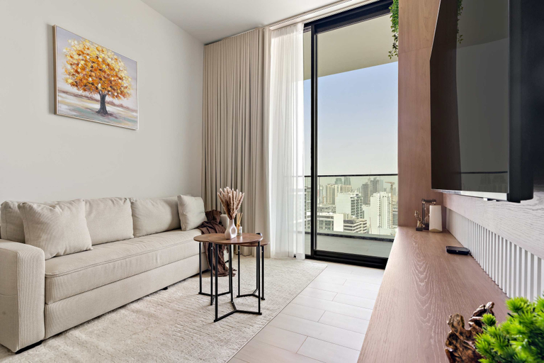 Room 5, Silkhaus Modern 1BR Stay Binghatti Onyx New, Dubai