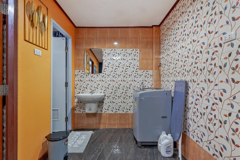 2, Large Spacious 3BR House at BTS ON NUT, Phra Khanong