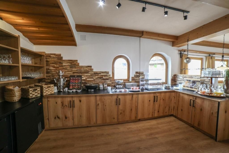 Dining 5, Pension garni Hochmoos, Reutte
