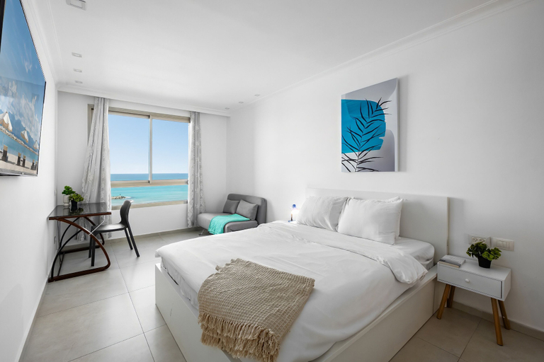 Interior 5, Haifa Beachside Stay by Sea N' Rent