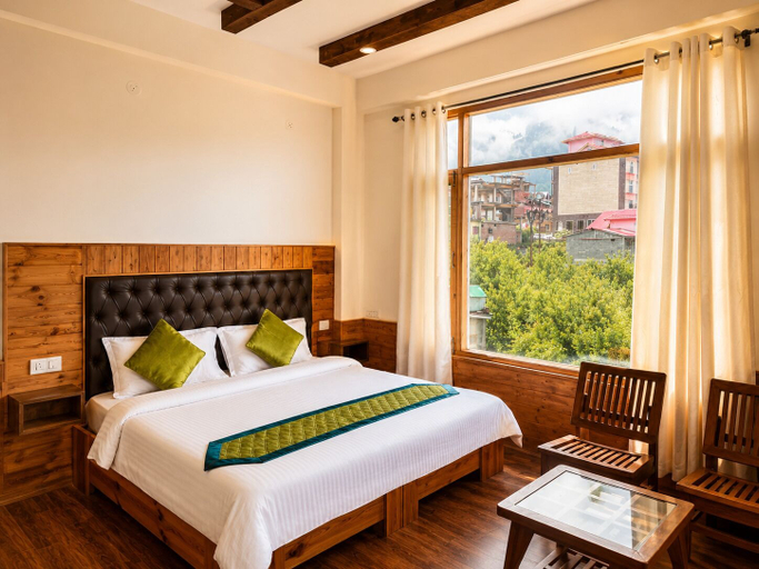 Room 3, The Eagle Stay, Kullu