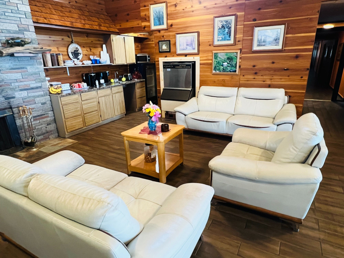 Others 5, Silver Sands Hotel RV Park, Ontonagon