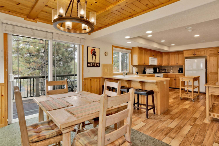 Private kitchen 4, Brownie Retreat #2619, San Bernardino
