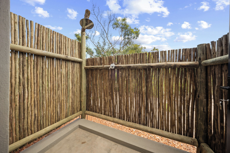 Property grounds 2, Kimbilia Luxury Villa, Mopani