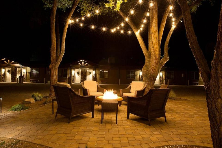 Food & Drinks, Primrose Inn and Suites, Yavapai