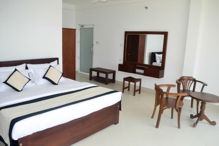 Room 4, Ocean Villa Den, Hikkaduwa