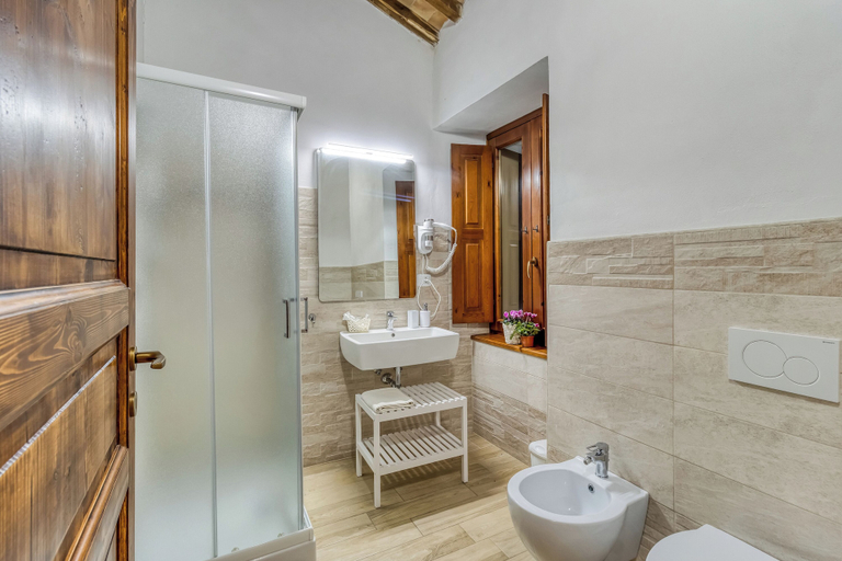 Bathroom 5, Berignone Natural Paradise Apt, Pisa
