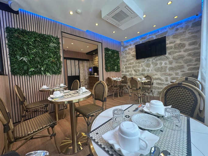 Food & Drinks 5, Hotel Nation Montmartre, Paris