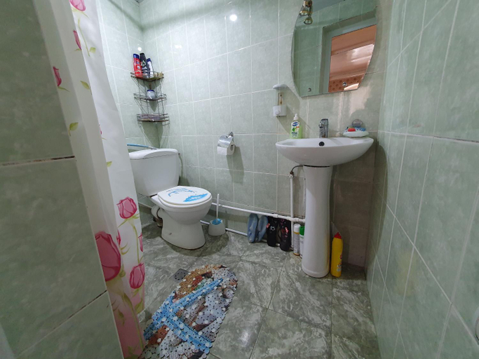 Bathroom 3, Певчая птица