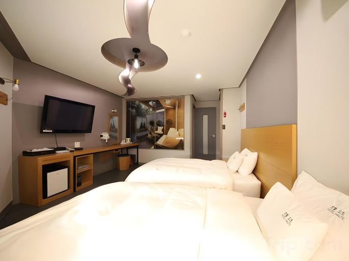 Bedroom 3, Busan Haeundae Ocean View Haute Hotel (HAUTE), Haeundae