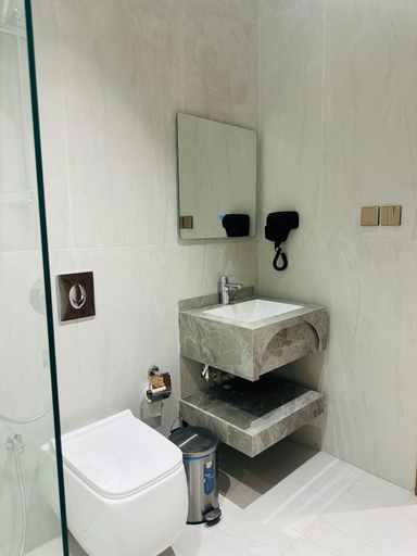 Bathroom 4, Diamond Base, Riyadh