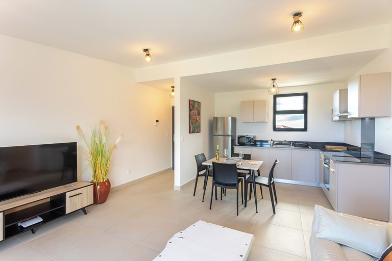 Interior, Atea Pearl