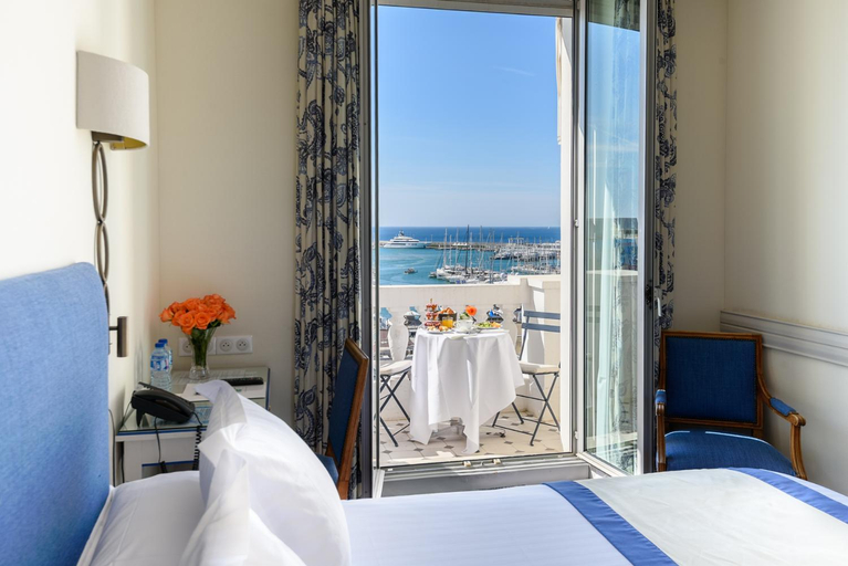 Bedroom 2, Splendid Hotel, Alpes-Maritimes