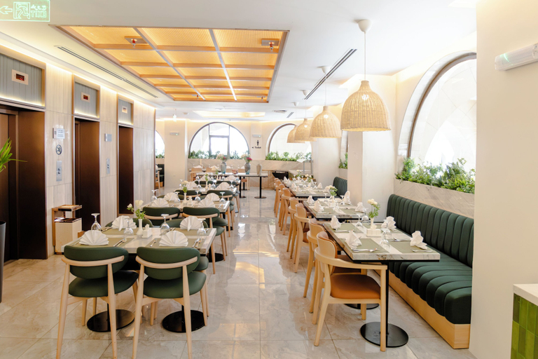 Food & Drinks 5, Jiwar Al Madina Hotel, Al Madinah Al Munawwarah