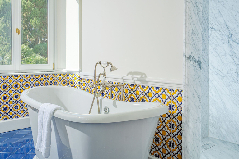 Bathroom 5, Villa Helios Capri, Napoli
