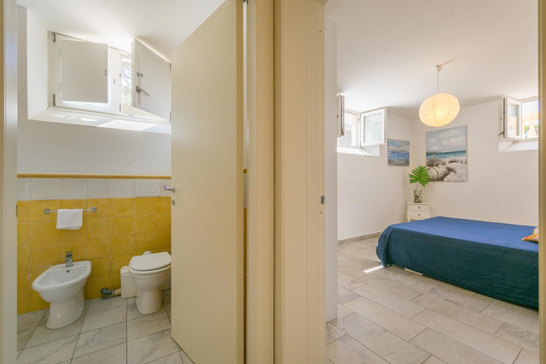Bedroom 2, Villa Sofia, Livorno