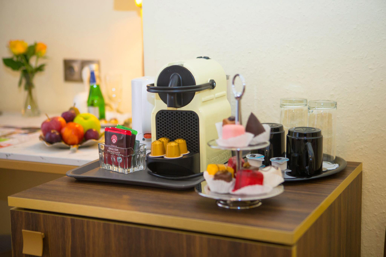Food & Drinks 5, City Pension Stephansplatz I Self Check In I AC in all rooms, Wien
