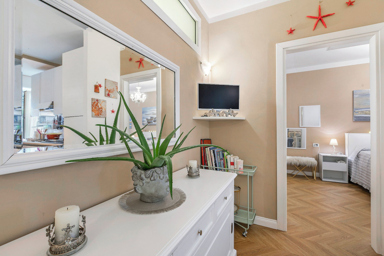 Interior 5, Casa Amorosa Town Center With Terrace and A/C, Savona