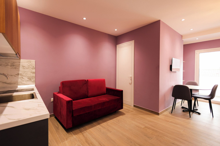 Interior 3, Grandstay Tirana Central, Tiranës