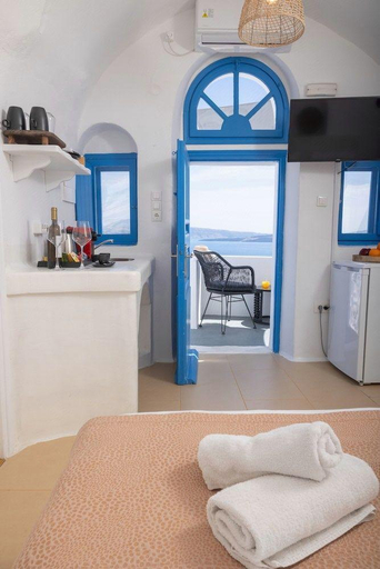 Bedroom 2, Luxus VIP Suites, South Aegean