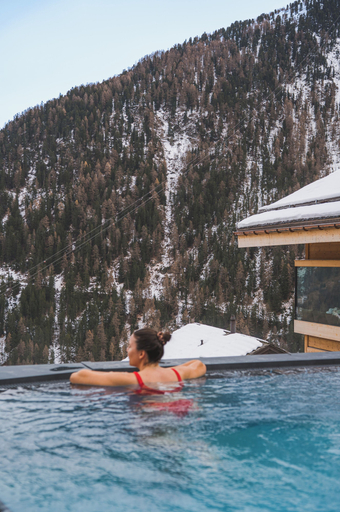 Pool 2, Guerneres Resort & Spa, Sierre