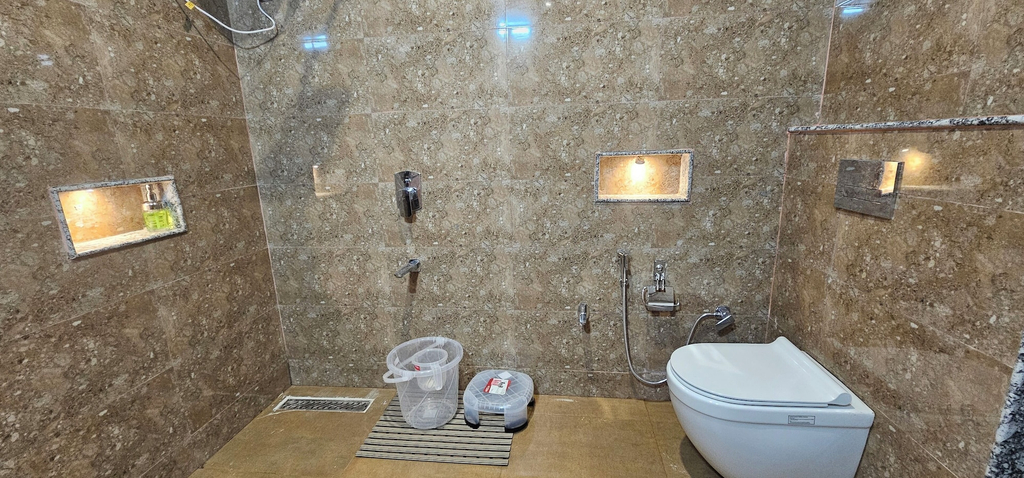Bathroom 3, Aamantran Stay S A Boutique Homestay, Garhwal