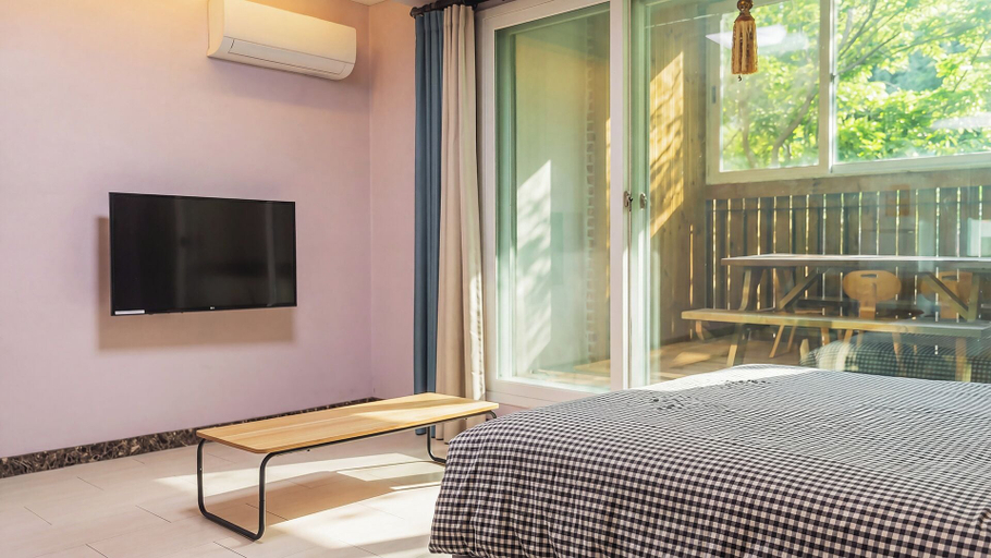 Room 2, Gapyeong Funny Mongmong Galaxy House, Gapyeong