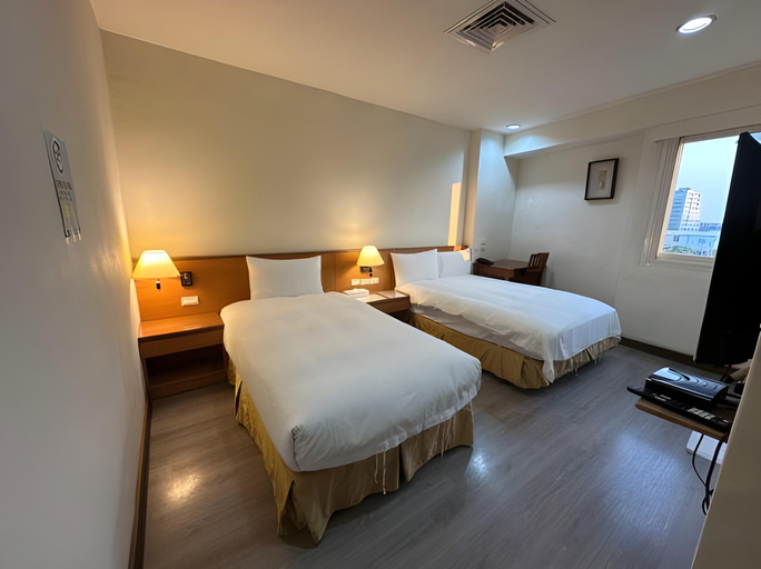 Bedroom 3, Royal Hotel (Self Check-in), Hsinchu City