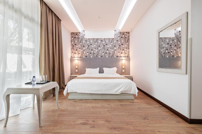 Room 2, Charos Family Resort, Bo'stonliq