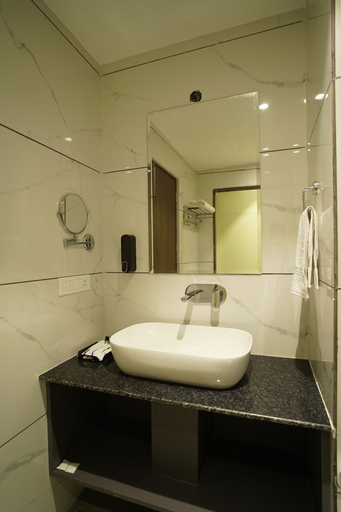 Bathroom 5, RRR By iO Hotels, Amritsar