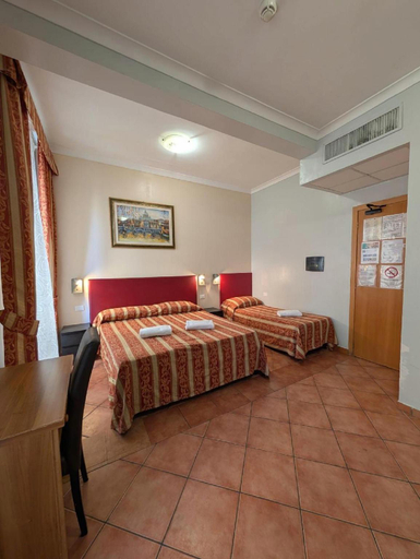 Bedroom 3, Alessandro Palace & Bar, Rome