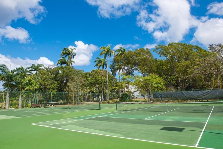 Sport court, Glitter Bay Estate 414 1 Bedroom Apts