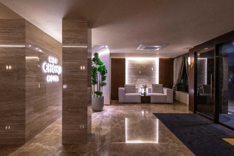 Public Area 2, New Chonji Hotel, Jung