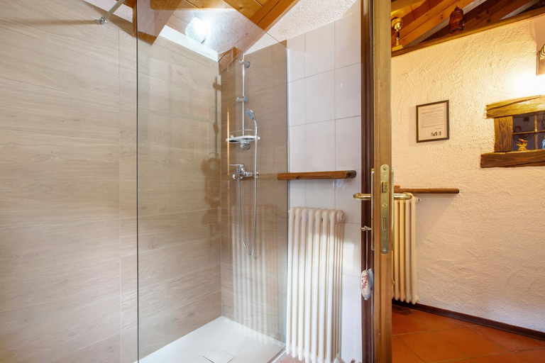 Bathroom 3, Maison Sylvie Pila, Aosta