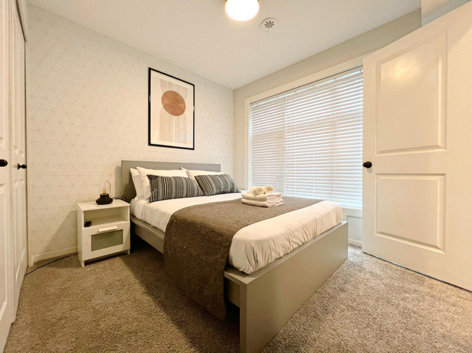 Room 3, Private Room With Own Entrance, Greater Vancouver