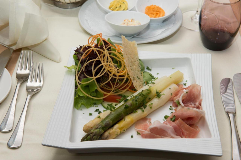 Food & Drinks 5, Hotel zum Hirschen, Höfe