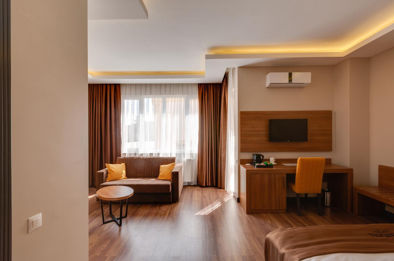 Others 3, City HOTEL, Batumi