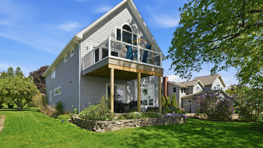 Exterior 5, Rochester Lakeview 4br With Firepit Sleeps 6 4 Bedroom Home, Monroe
