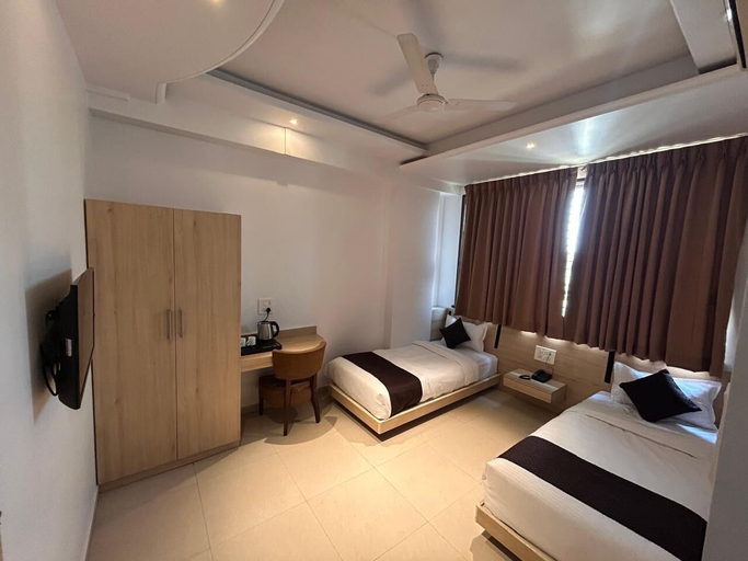 Bedroom 3, The Neelam Executive, Pune