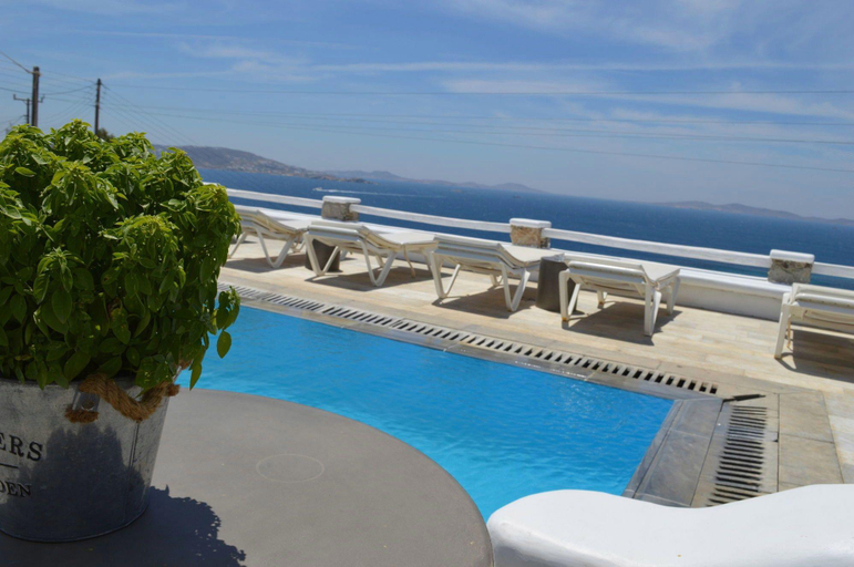 Sport & Beauty 2, Flaskos suites, South Aegean