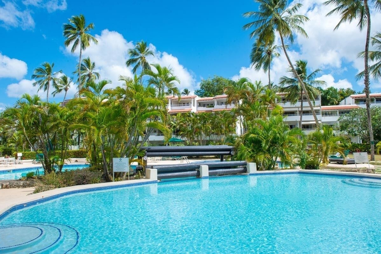 Pool, Glitter Bay Estate 414 1 Bedroom Apts