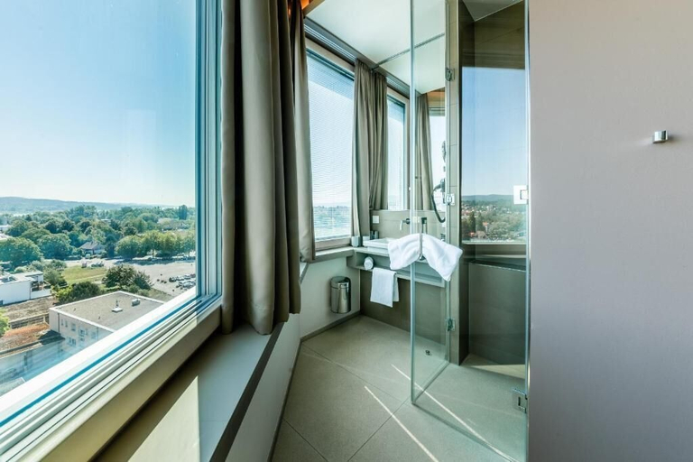Bathroom 4, aquaTurm Hotel GmbH, Konstanz