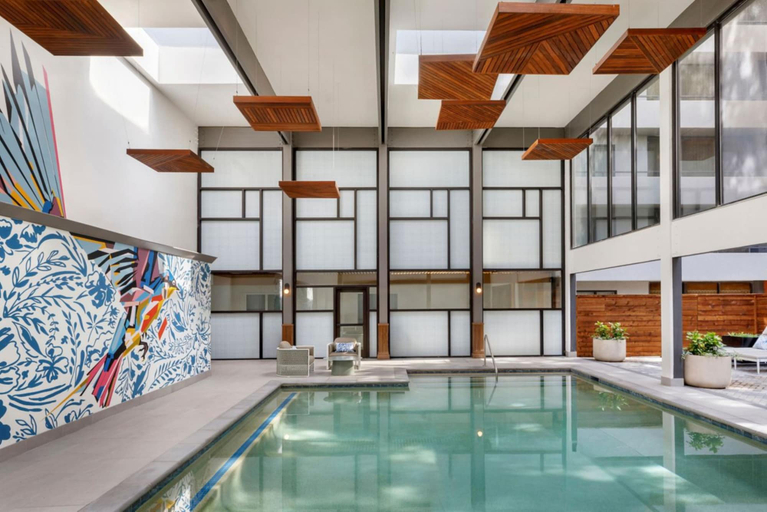 Sport & Beauty 2, Hotel Mockingbird, Dallas, A Tribute Portfolio Hotel, Dallas