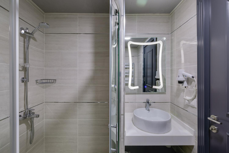 Others 5, City HOTEL, Batumi