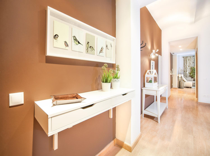 Facilities 3, Loft and Flat, Barcelona